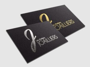 Золотое тиснение на визитках: как один грамм блеска превращает пластик в статус